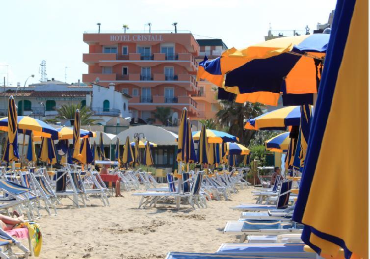 Hotel Cristall San Benedetto del Tronto Exterior photo